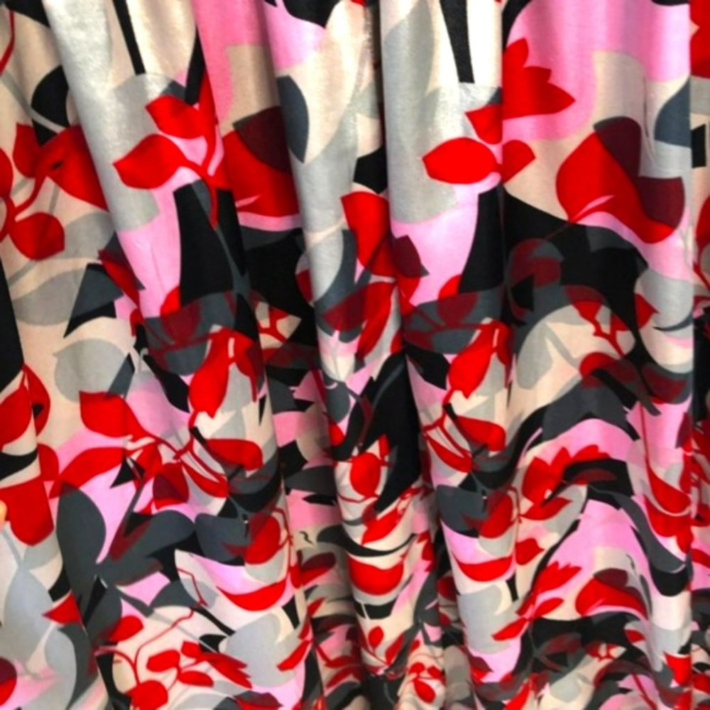 Satiny maxi dress red woman's size 6-8 Red, grey & black - Picture 9 of 12